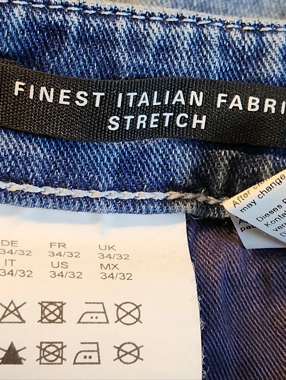 🔥 Upgrade Your Denim Game: Hugo Boss / Candiani Slim Fit Jeans (Size 34x32) 🔥